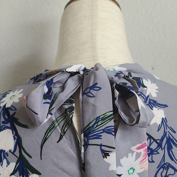 PLUS SIZE WOMAN'S SHEIN CURVE TOP - Picture 5 of 10